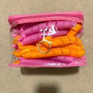 Curlformers styling kit for spiral curls